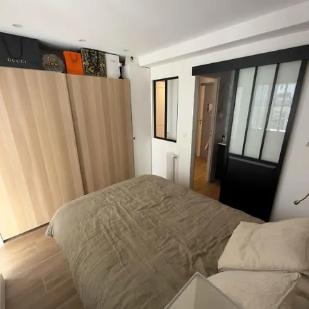 Appartamento With Terrace Near The Champs-élysées *