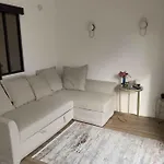 Apartment With Terrace Near The Champs-Elysees